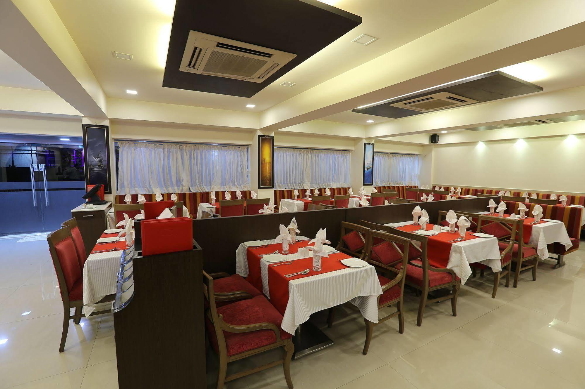 Hotel Silver Inn Bombaj Zewnętrze zdjęcie