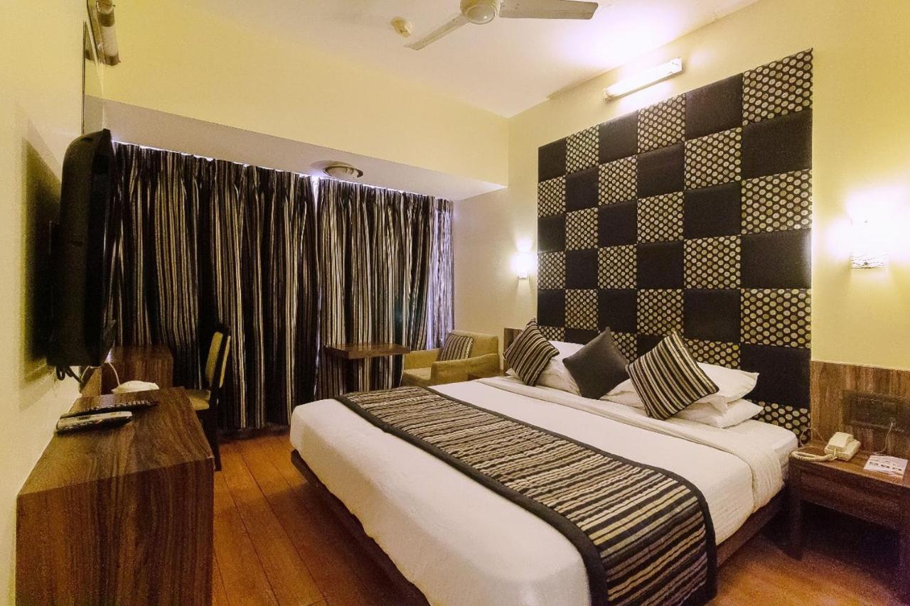 Hotel Silver Inn Bombaj Zewnętrze zdjęcie